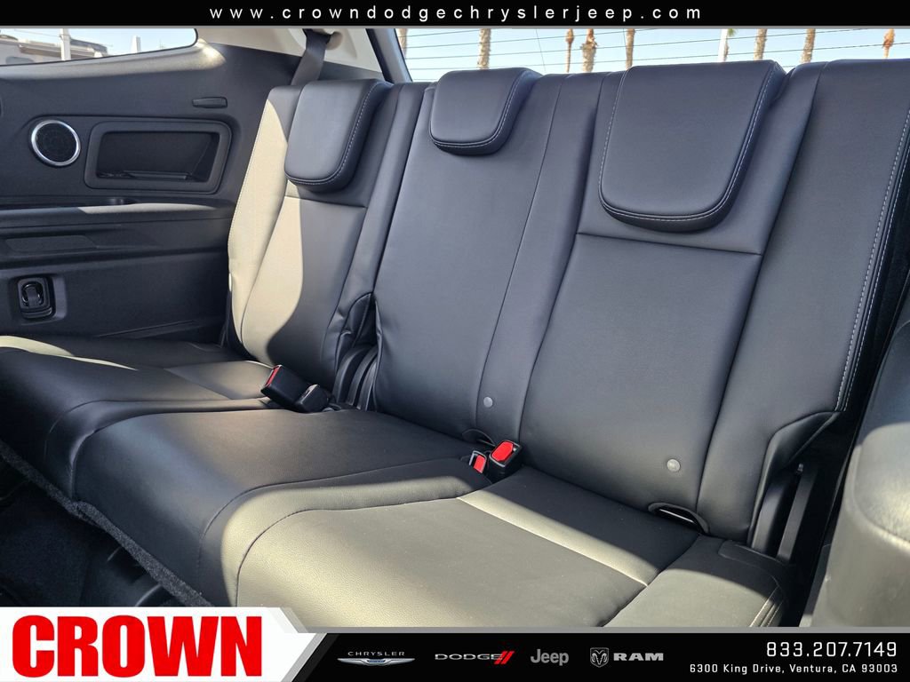 Used 2025 Subaru Ascent Touring w/ Popular Package #2 image 21
