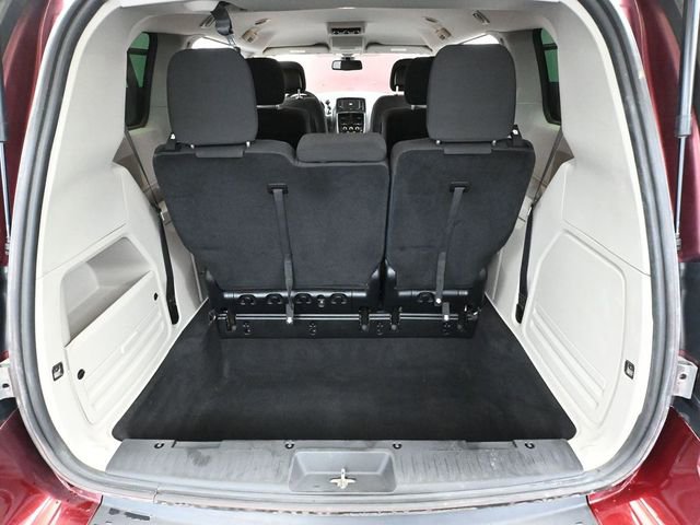 Used 2020 Dodge Grand Caravan SE w/ UConnect Hands-Free Group image 35