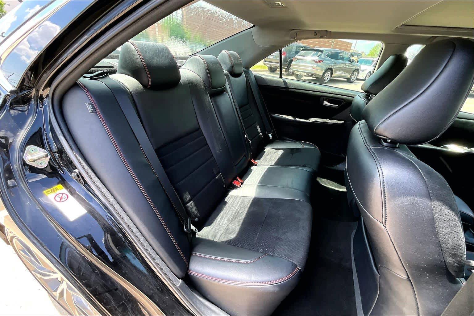 Used 2017 Toyota Camry XSE w/ Moonroof Package FWD image 20