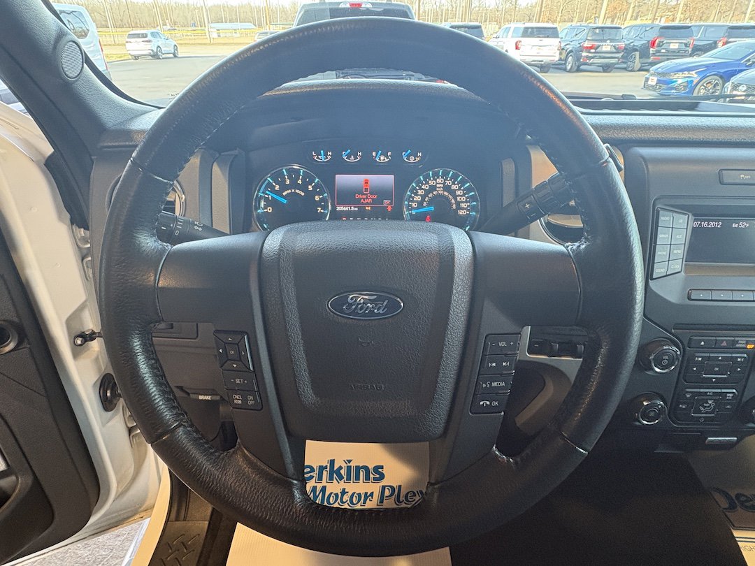 Used 2013 Ford F150 XLT w/ Luxury Equipment Group image 11