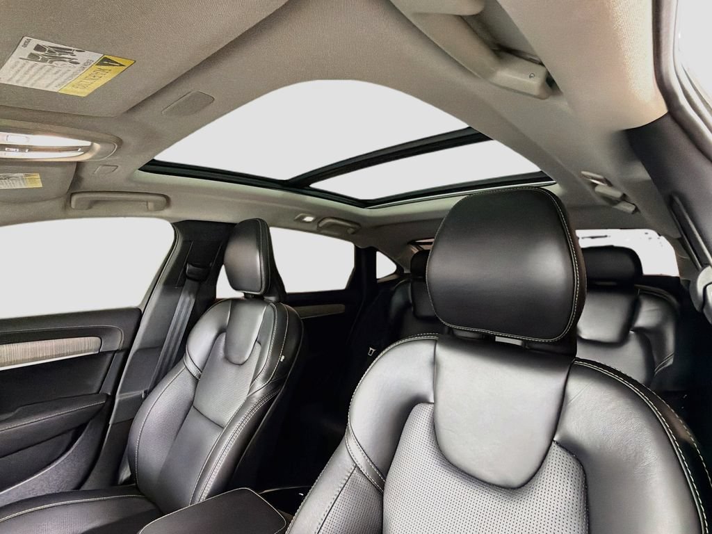 Used 2022 Volvo S90 B6 Inscription w/ Advanced Package AWD/4WD image 15