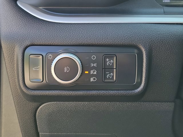 Certified 2022 Ford Explorer XLT w/ Equipment Group 202A RWD image 27