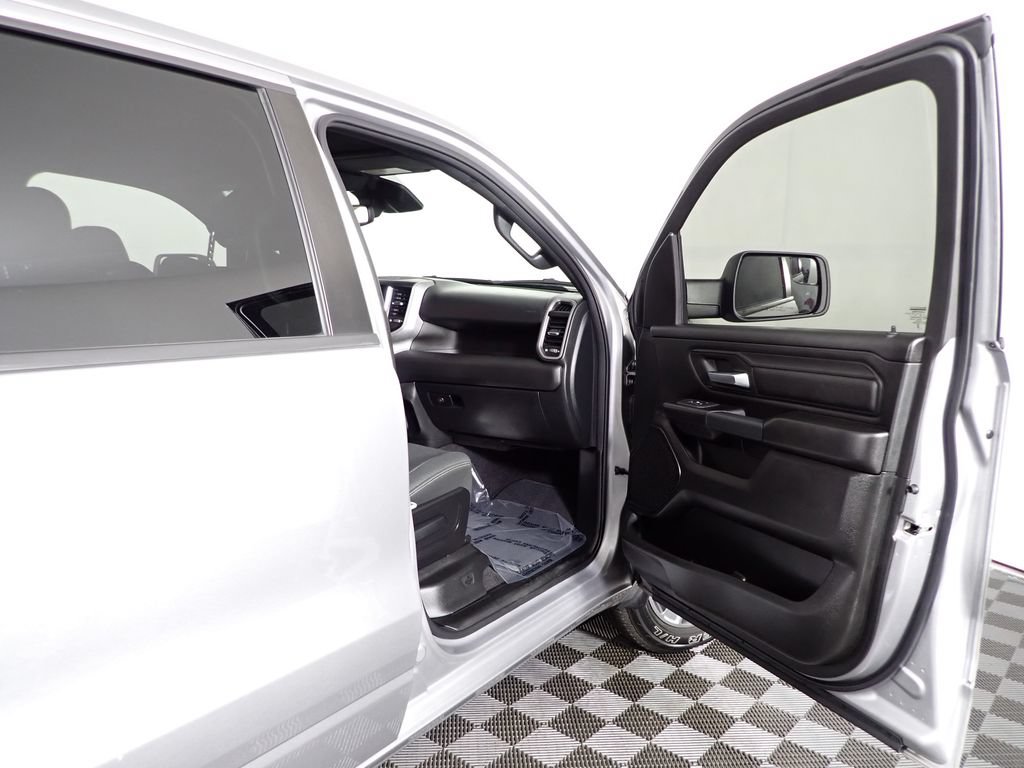 Used 2025 RAM 1500 Tradesman AWD/4WD image 34