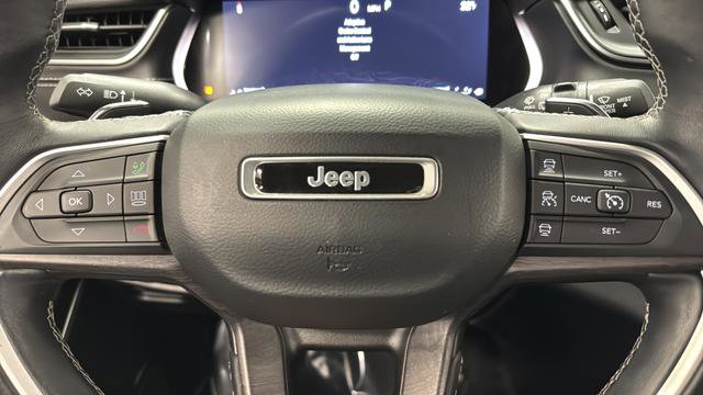 Used 2022 Jeep Grand Cherokee L Limited image 24