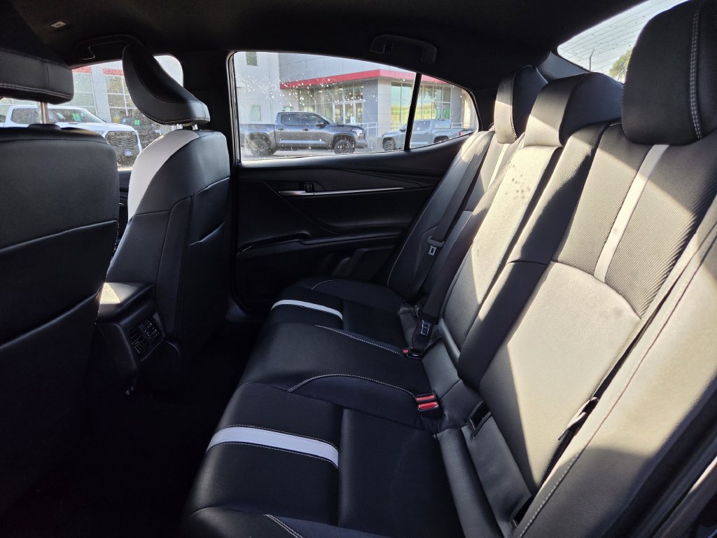 Used 2026 Toyota Camry SE FWD image 29