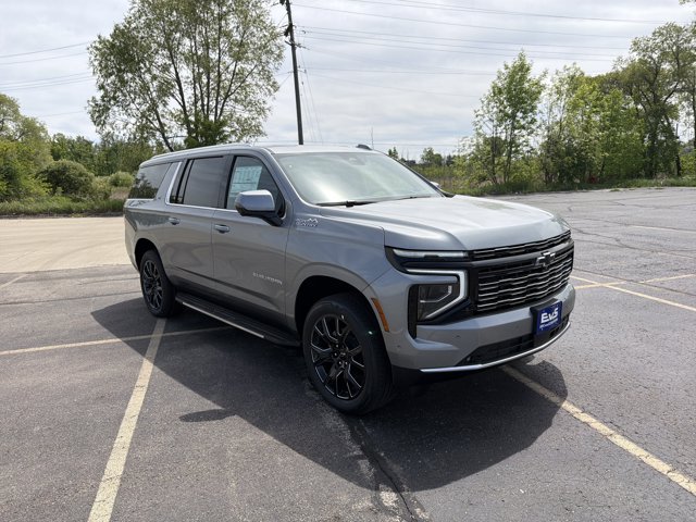 New 2026 Chevrolet Suburban High Country w/ Sun And Tow Package AWD/4WD image 3