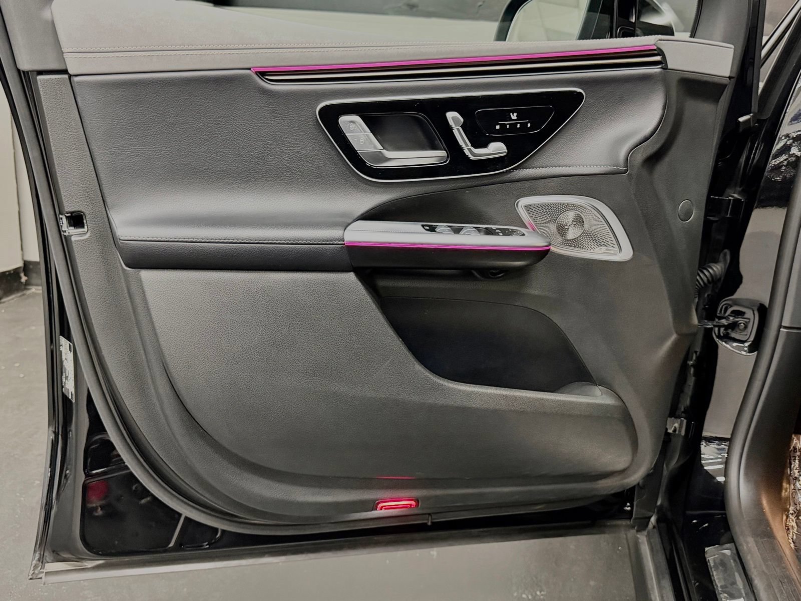 Certified 2023 Mercedes-Benz EQE 500 4MATIC SUV image 20