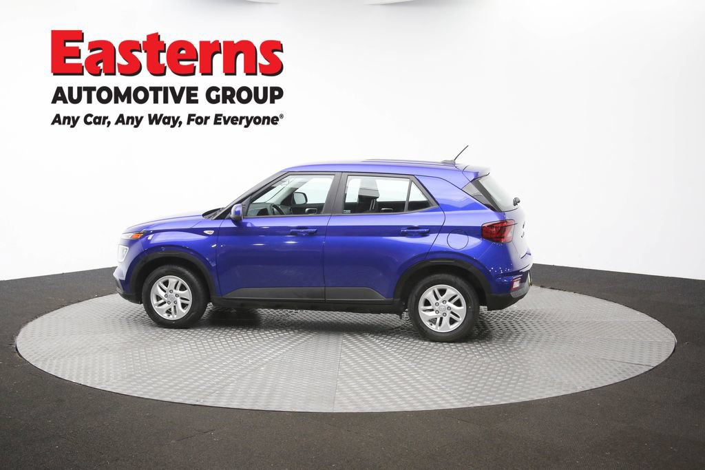 Used 2023 Hyundai Venue SE FWD image 62