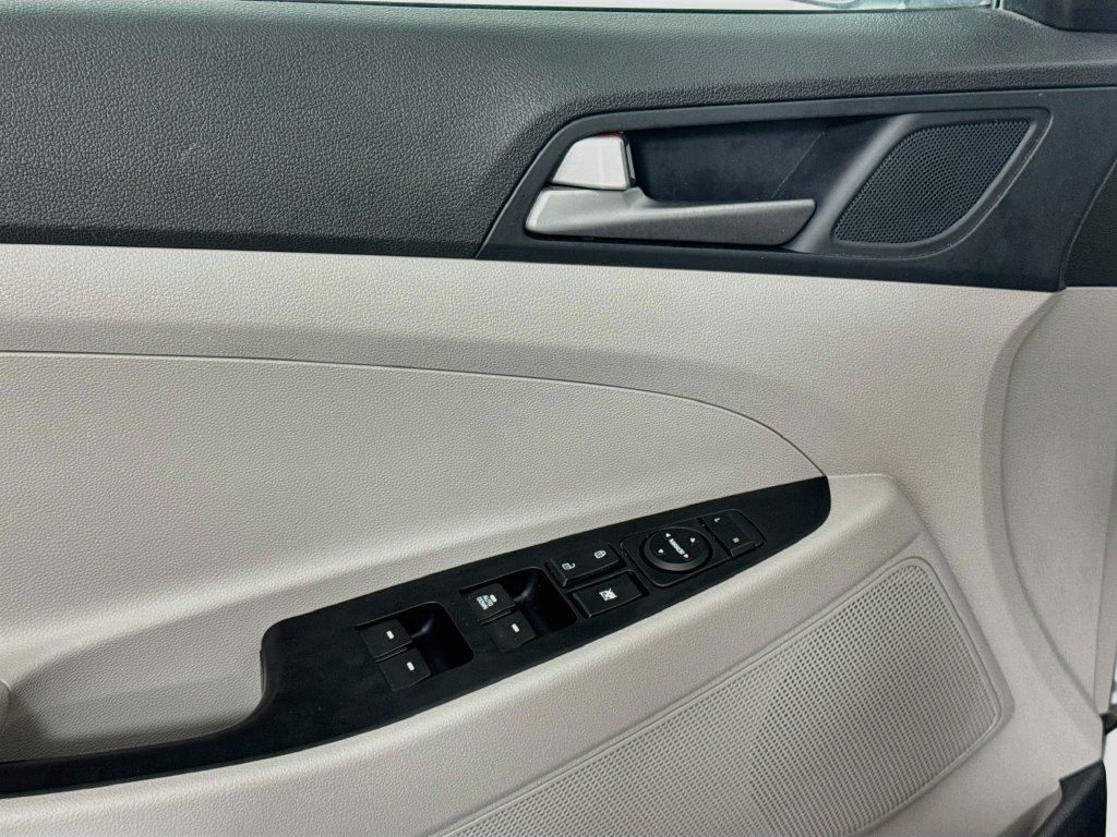 Used 2018 Hyundai Tucson SE FWD image 17