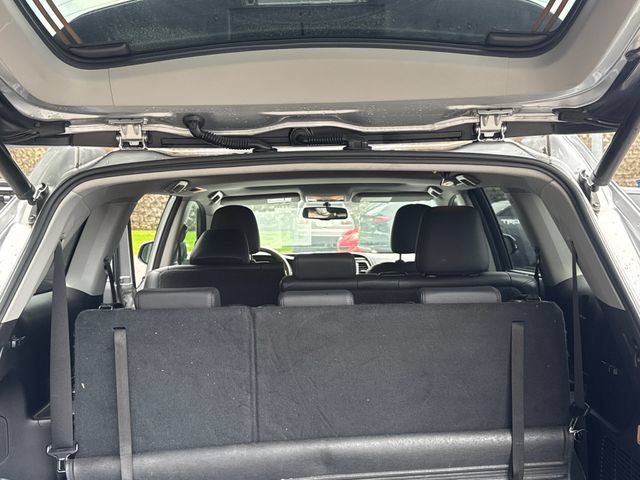 Used 2015 Toyota Highlander XLE FWD image 13