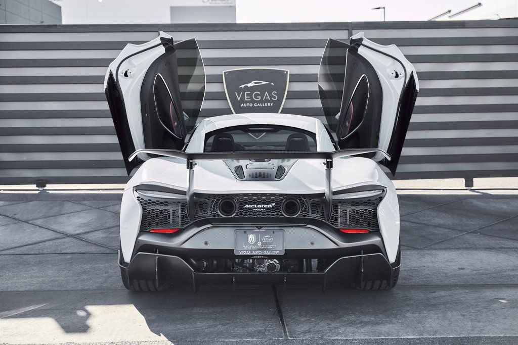 Used 2023 McLaren Artura RWD image 28
