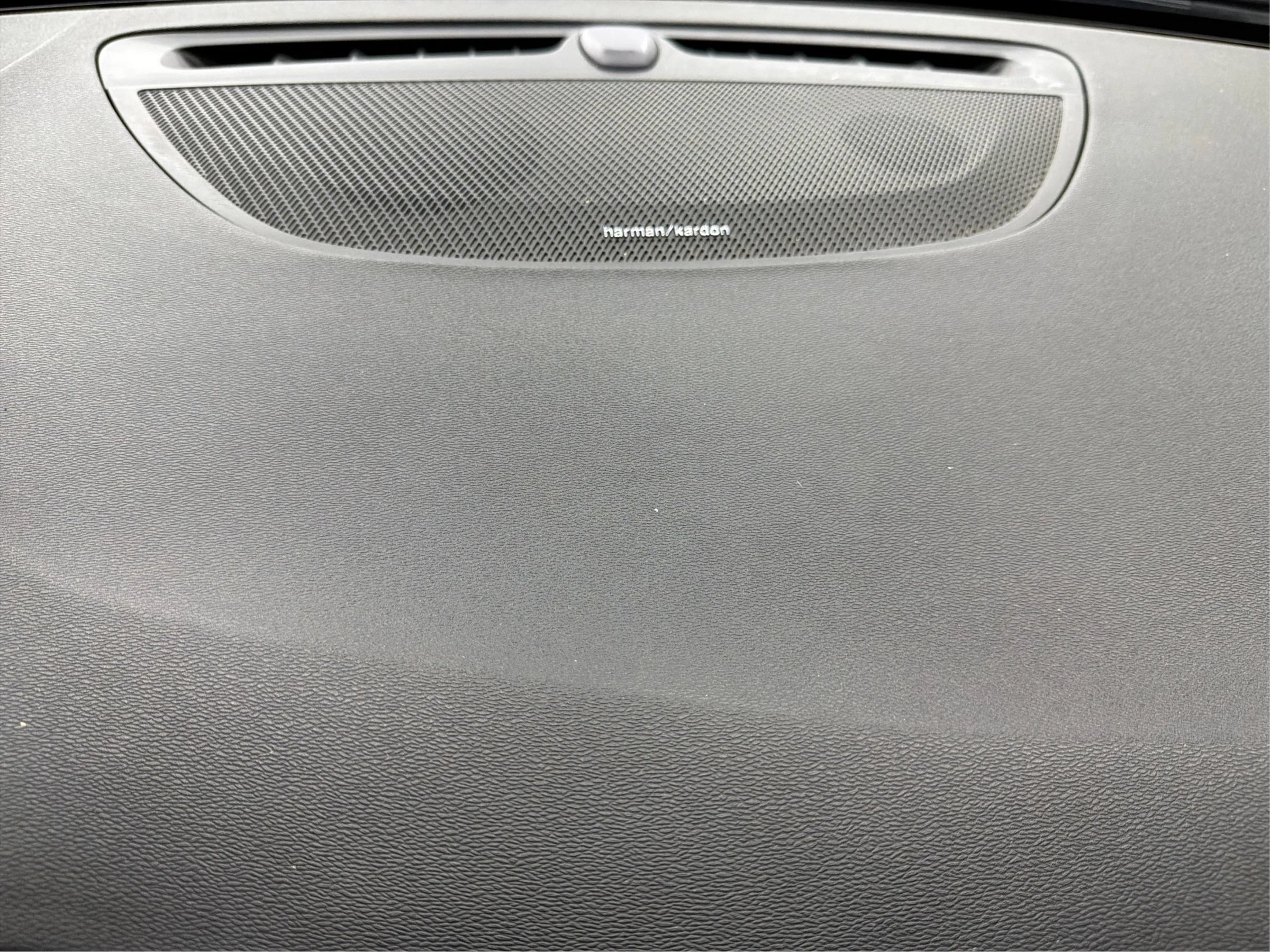 Used 2019 Volvo S60 T5 Momentum w/ Multimedia Package FWD image 27