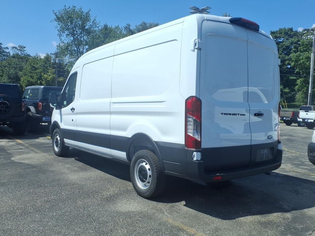 New 2026 Ford Transit 250 148 Medium Roof RWD image 7