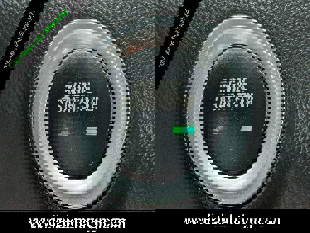 Used 2024 GMC Terrain SLT image 32