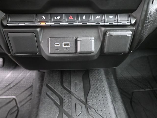 Used 2021 Chevrolet Silverado 1500 Custom image 30