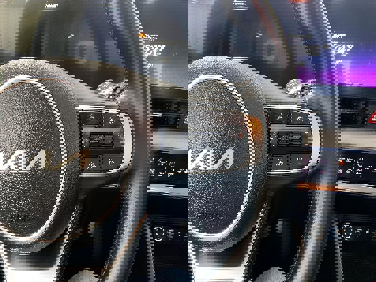 Used 2023 Kia Sportage EX AWD/4WD image 23