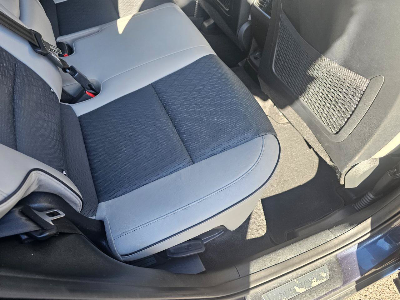 Used 2019 Kia Sportage EX w/ EX Sport Appearance Package AWD/4WD image 19