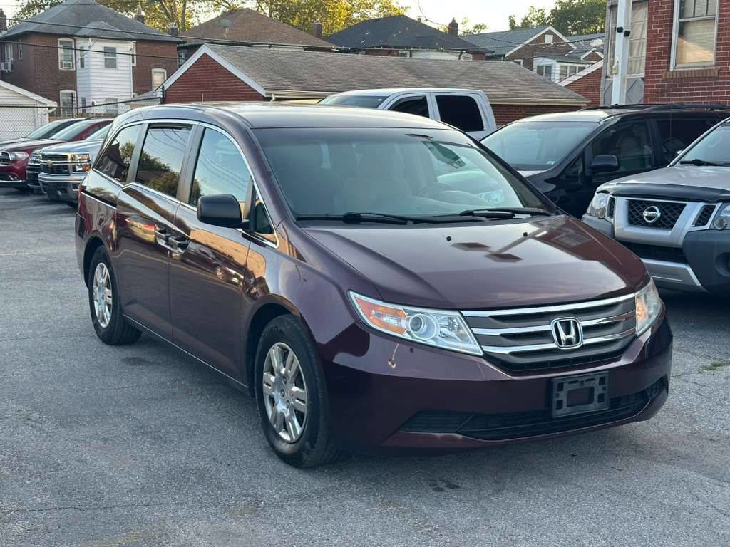 Used 2012 Honda Odyssey LX image 3