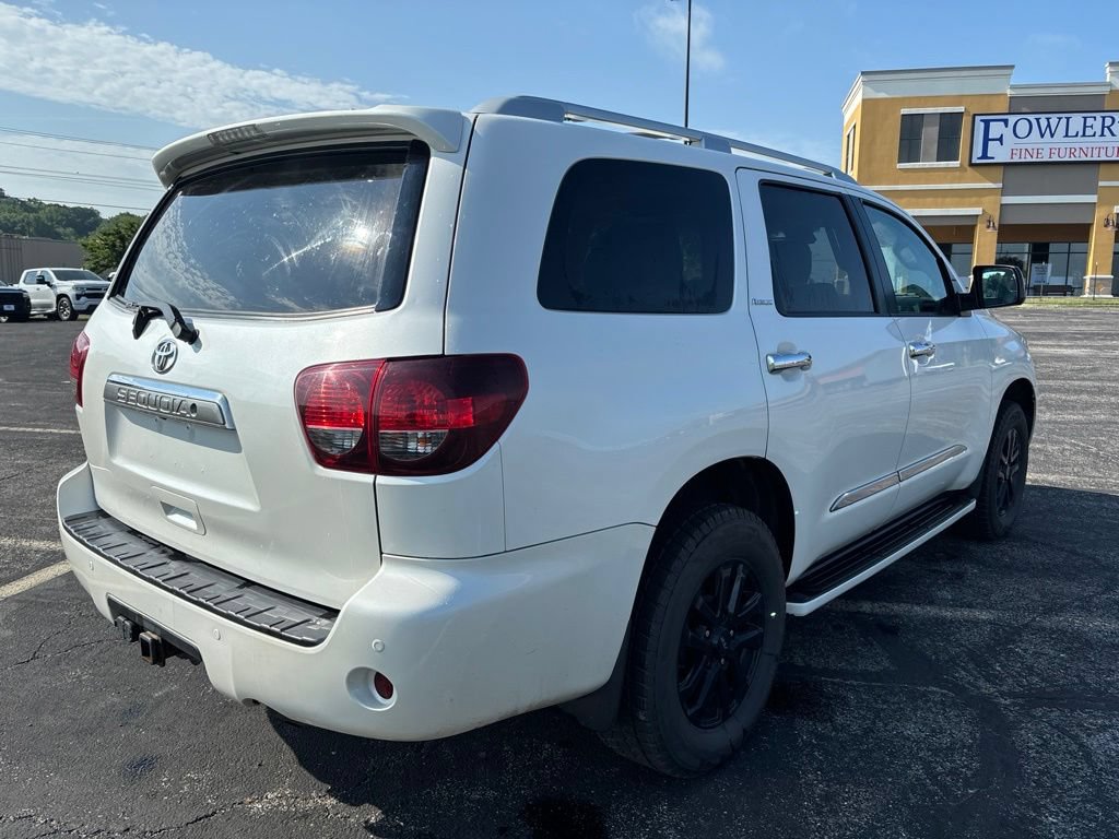 Used 2018 Toyota Sequoia Platinum AWD/4WD image 5