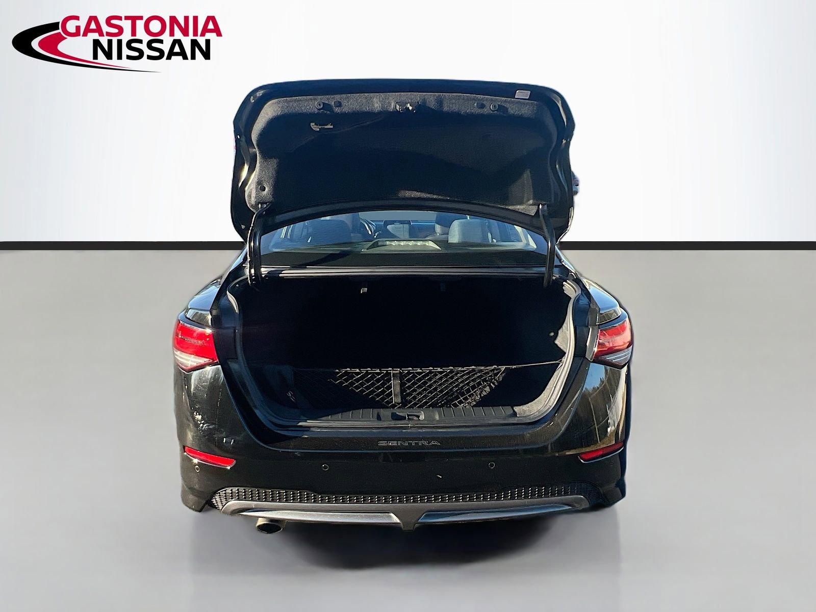 Used 2022 Nissan Sentra SR w/ Trunk Package image 33