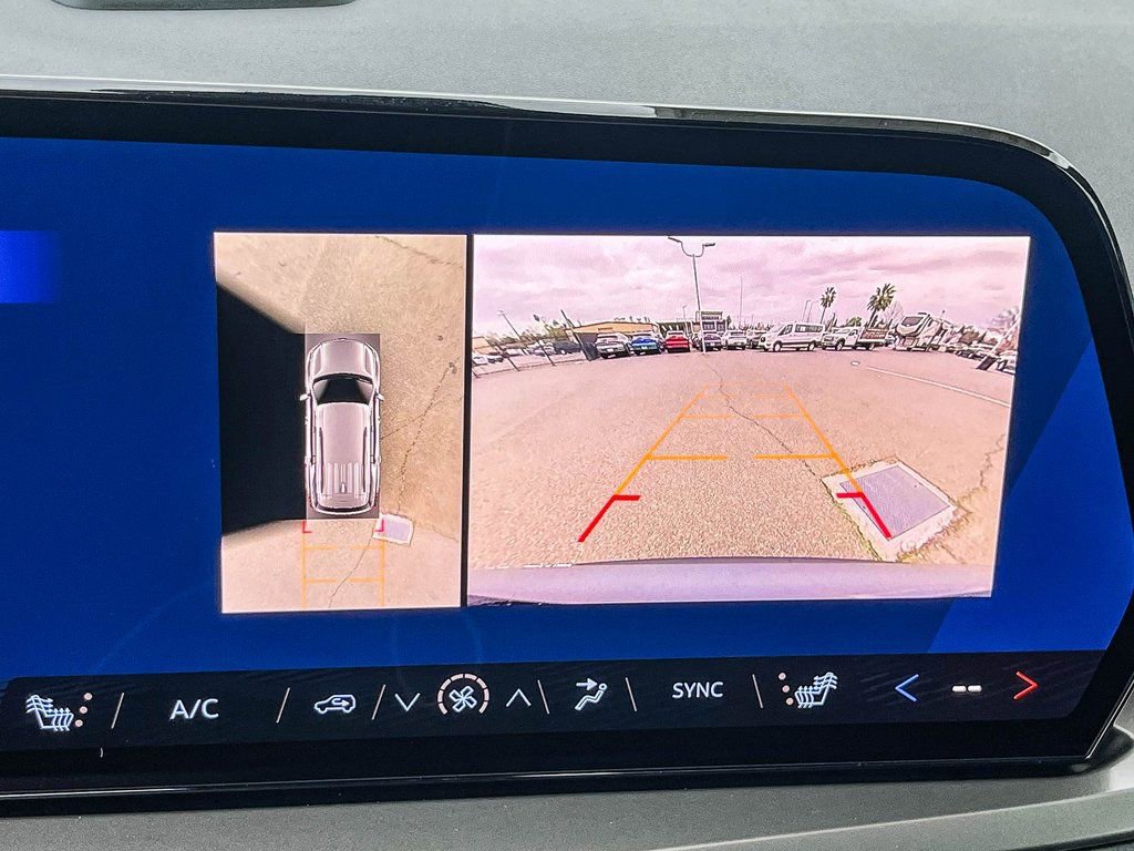 New 2026 Chevrolet Traverse LT w/ Enhanced Driving Package image 22