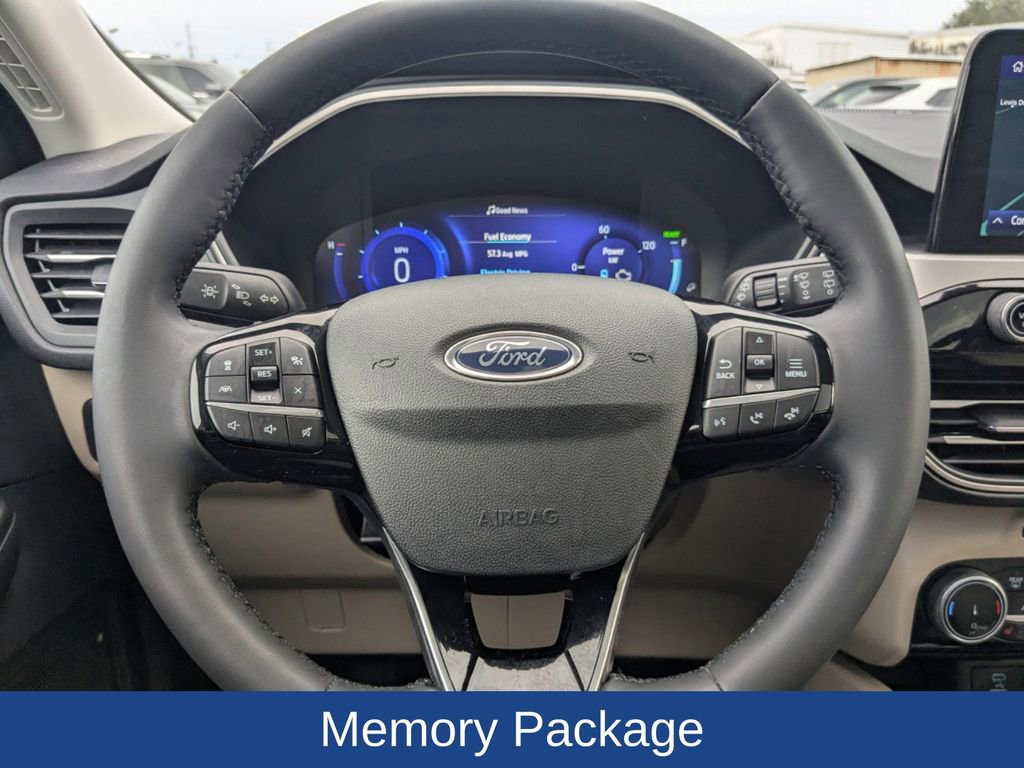 Certified 2022 Ford Escape SEL w/ Technology Package image 24