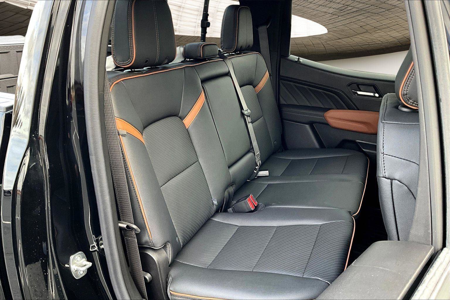 New 2026 GMC Canyon AT4 w/ Technology Plus Package image 9