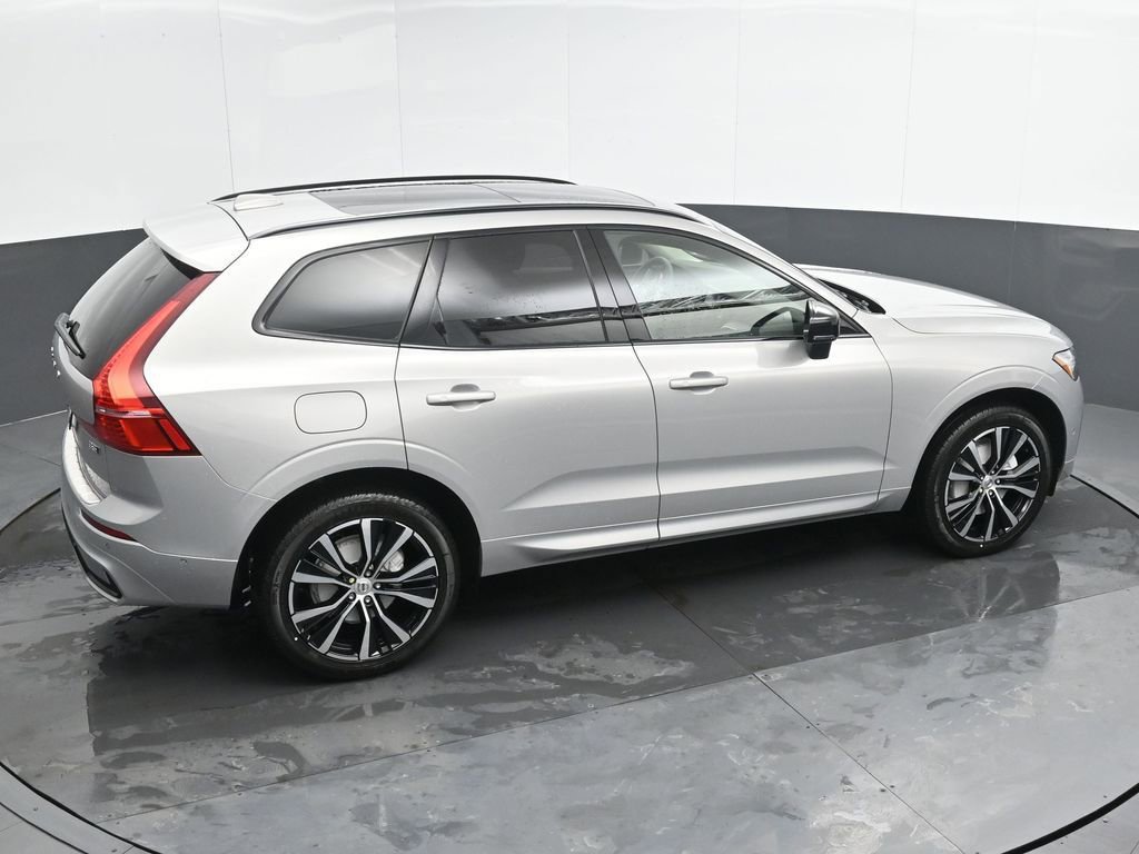 New 2025 Volvo XC60 B5 Plus w/ Protection Package Premier image 33
