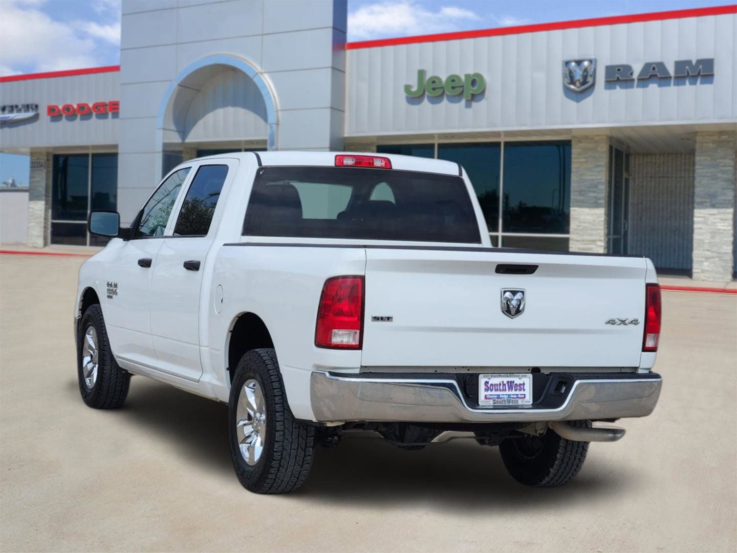 Used 2023 RAM 1500 Classic SLT w/ Electronics Group image 4