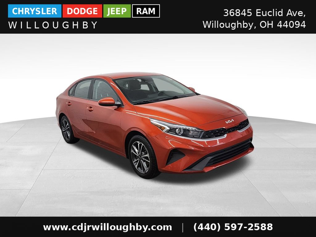 Used 2022 Kia Forte LXS FWD image 3