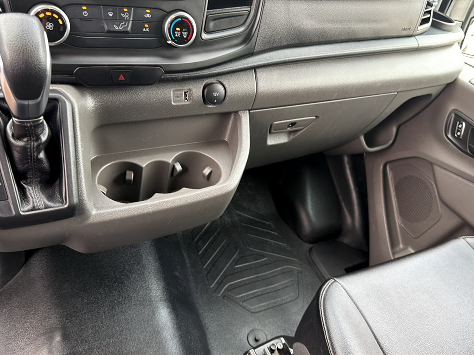 Used 2023 Ford Transit 250 Medium Roof AWD image 16