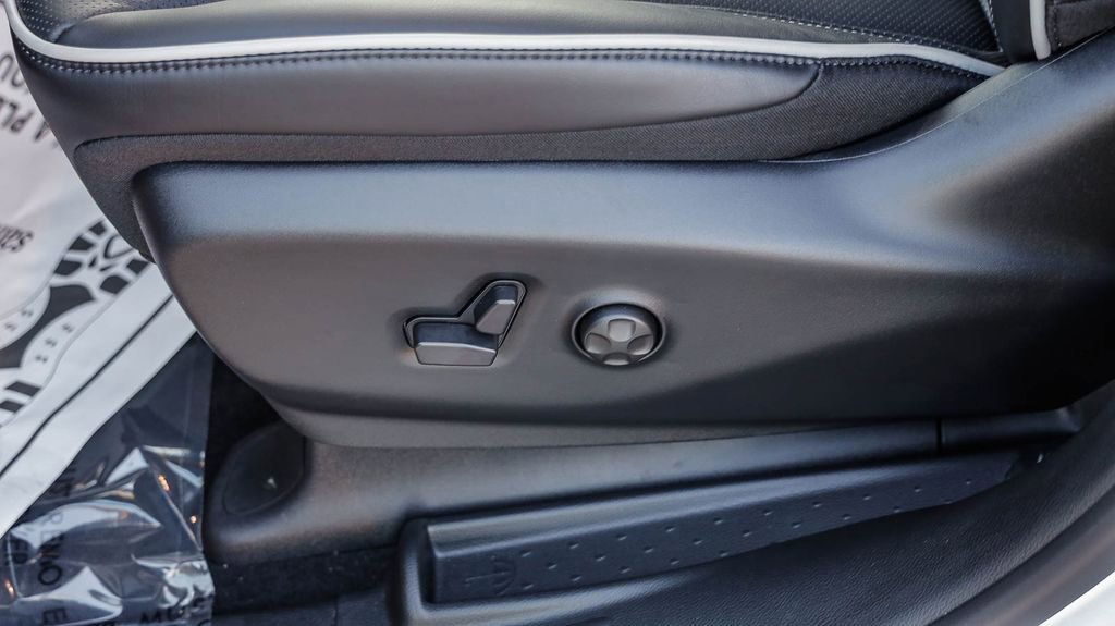 New 2026 Chrysler Pacifica Limited w/ S Appearance Package image 27