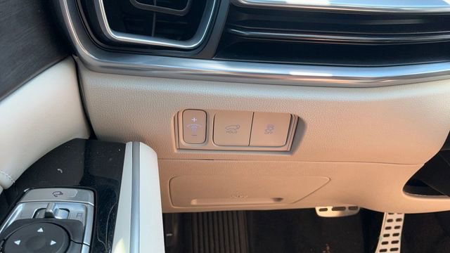 New 2025 Kia Sorento SX image 3