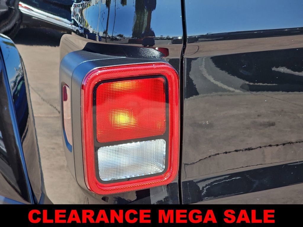 New 2025 Jeep Gladiator Willys image 38