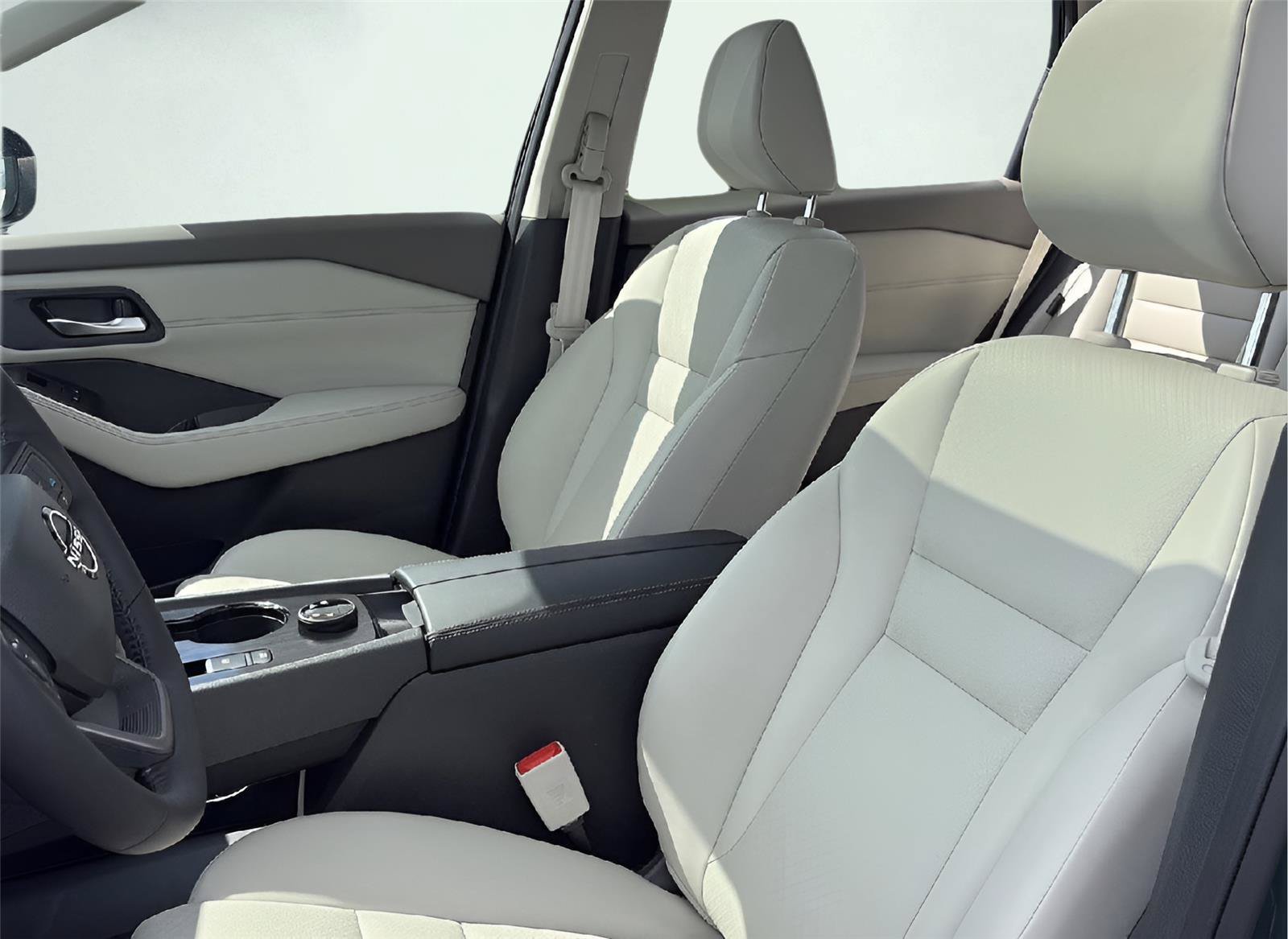 New 2026 Nissan Rogue Dark Armor AWD/4WD image 11