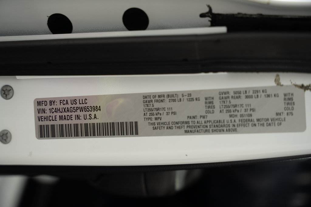 Used 2023 Jeep Wrangler Sport AWD/4WD image 39