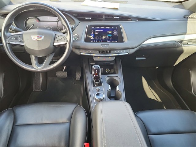 Used 2023 Cadillac XT4 Premium Luxury image 11