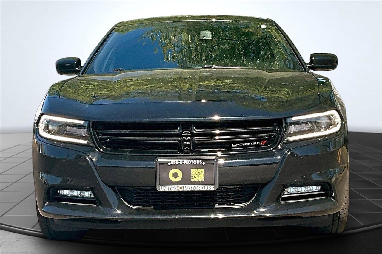 Used 2019 Dodge Charger SXT w/ Plus Group AWD/4WD image 2
