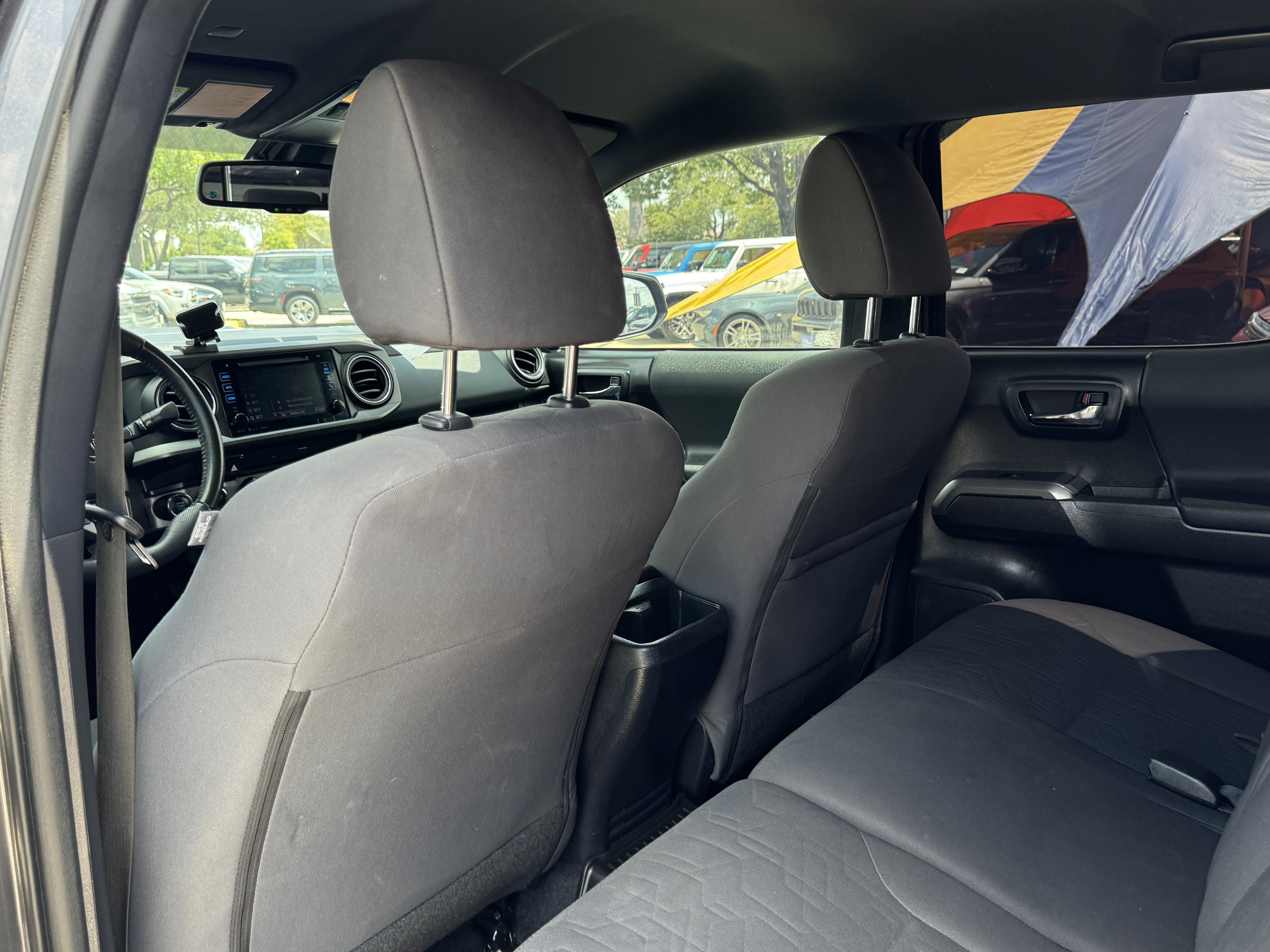 Used 2019 Toyota Tacoma TRD Sport image 13