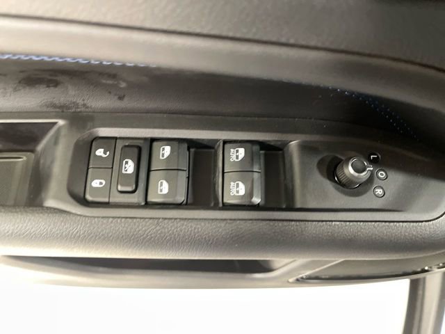 New 2026 Jeep Compass Latitude image 13