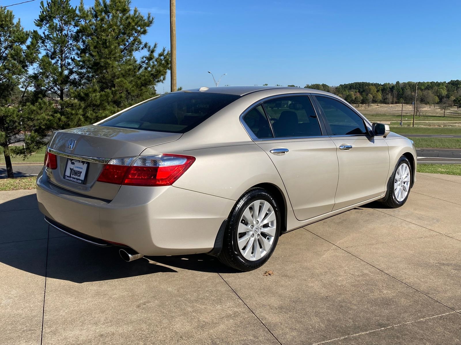 Used 2014 Honda Accord EX-L image 6