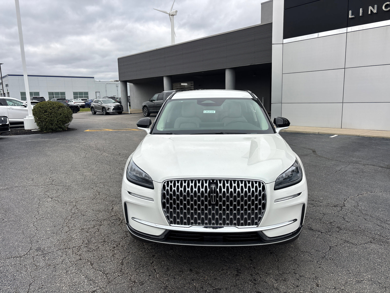 New 2026 Lincoln Corsair Premiere image 2