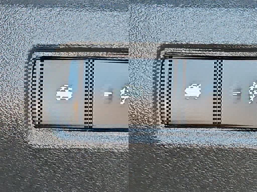 Used 2024 Nissan Altima 2.5 SV image 21