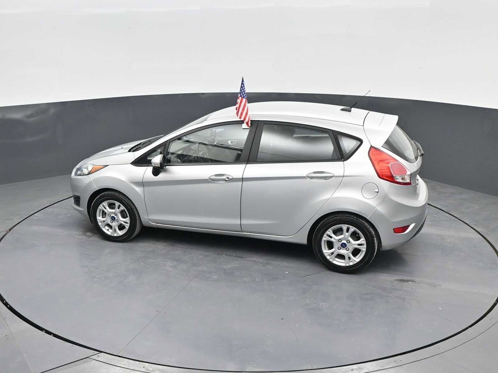 Used 2016 Ford Fiesta SE w/ Cold Weather Package FWD image 28