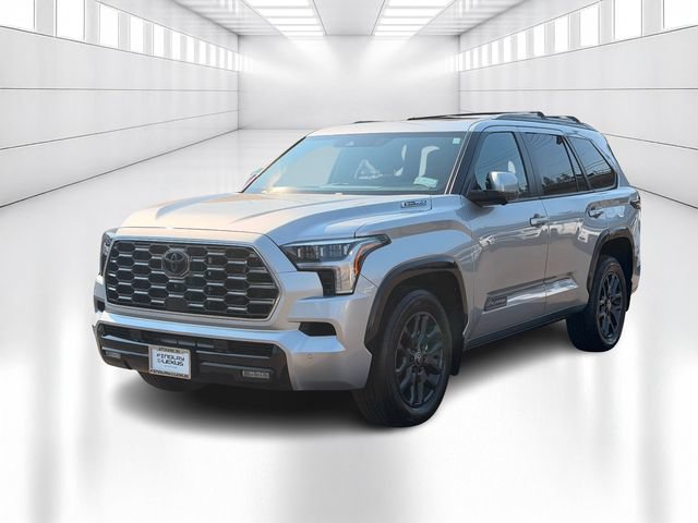 Used 2025 Toyota Sequoia Platinum AWD/4WD image 1