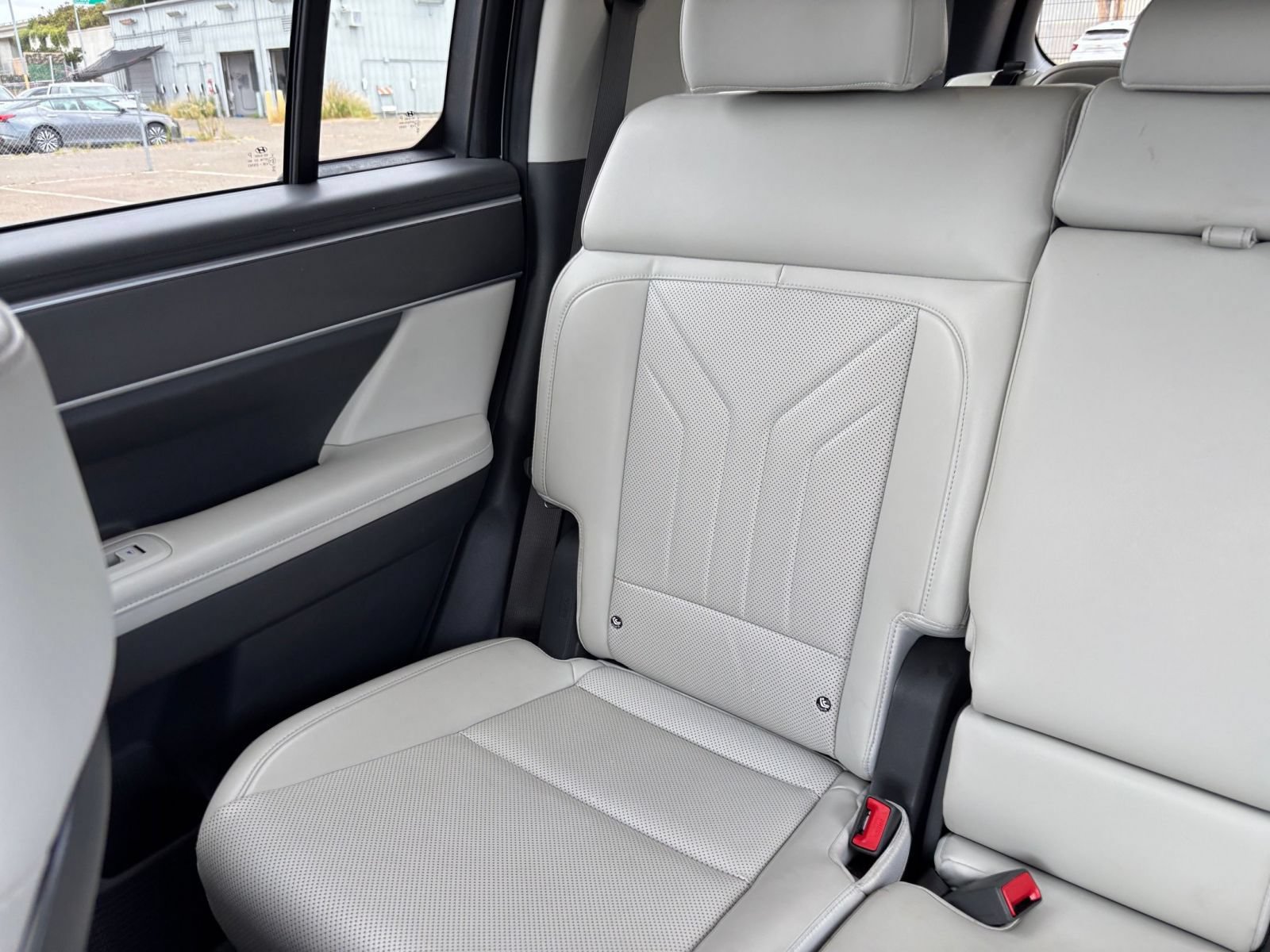 Used 2025 Hyundai Santa Fe SEL AWD/4WD image 41