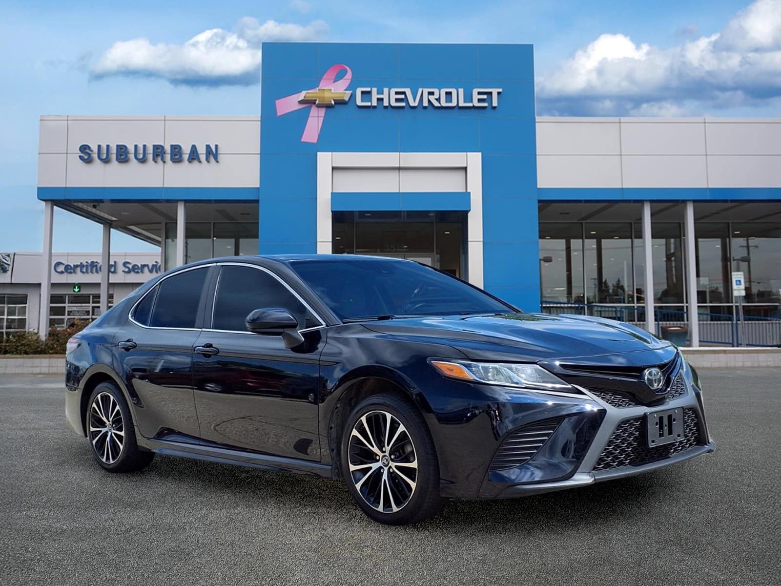 Used 2019 Toyota Camry SE FWD image 3