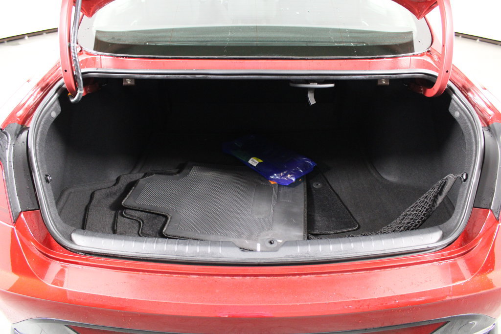 Certified 2023 Hyundai Sonata SEL w/ Cargo Package FWD image 17