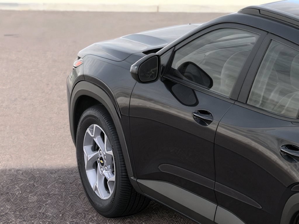 New 2026 Chevrolet Trax LT FWD image 2