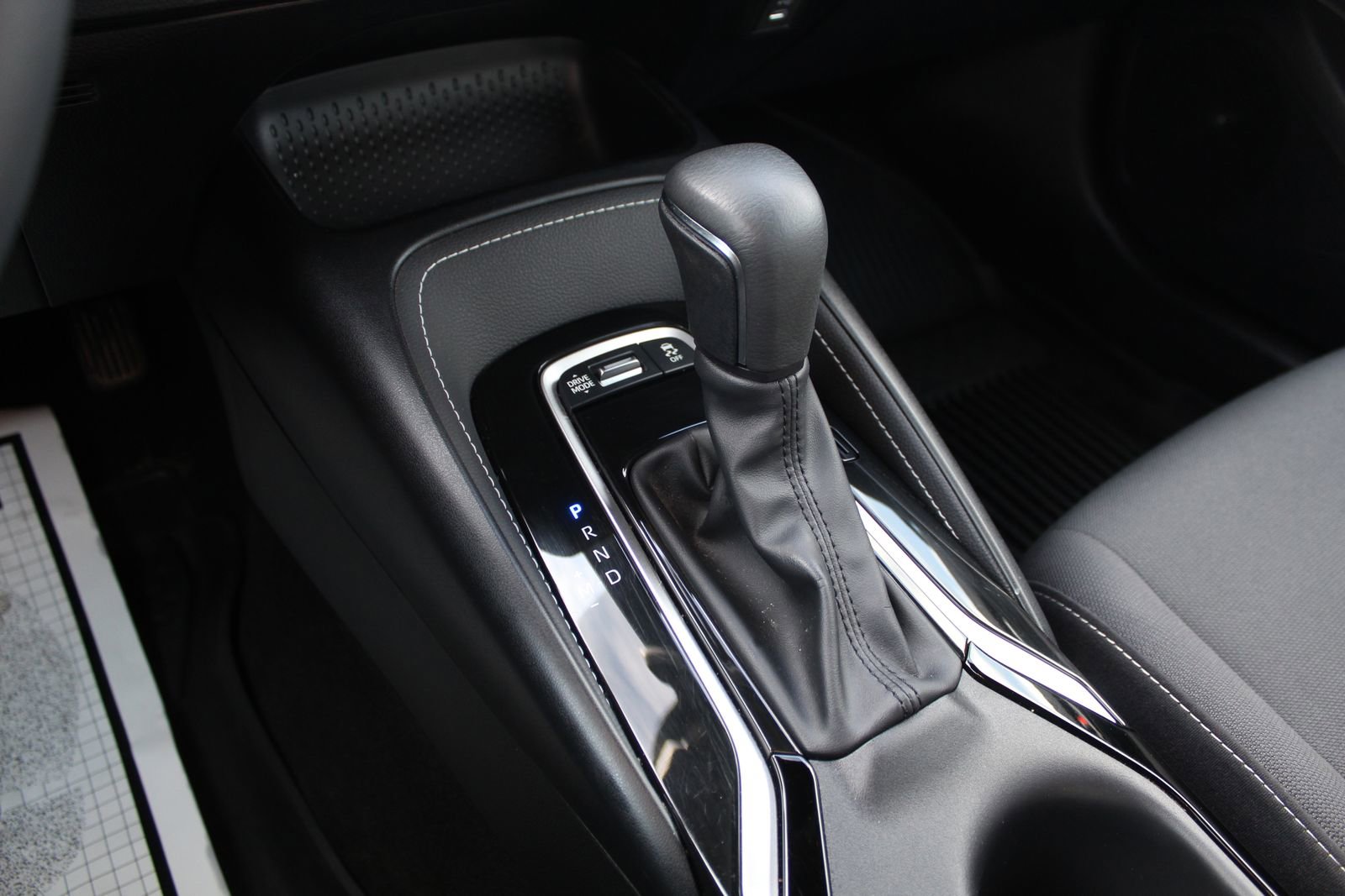 Used 2025 Toyota Corolla SE image 18